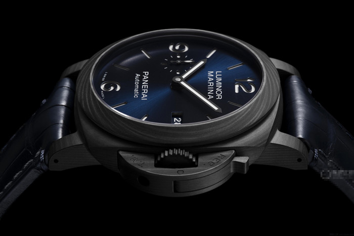 High End Replica Panerai Luminor Marina Carbotech PAM01664