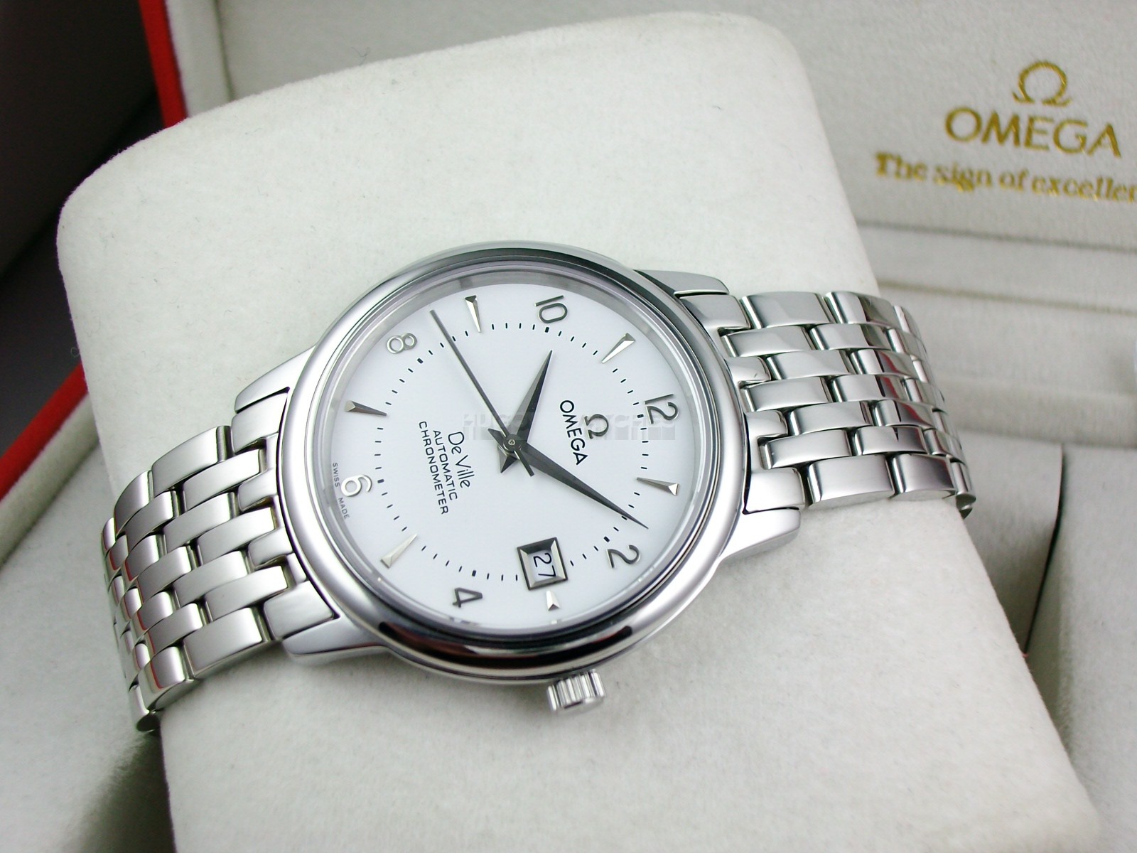 Omega De Ville Swiss 2824 Mens Automatic White Dial Triangle Numeral Markers