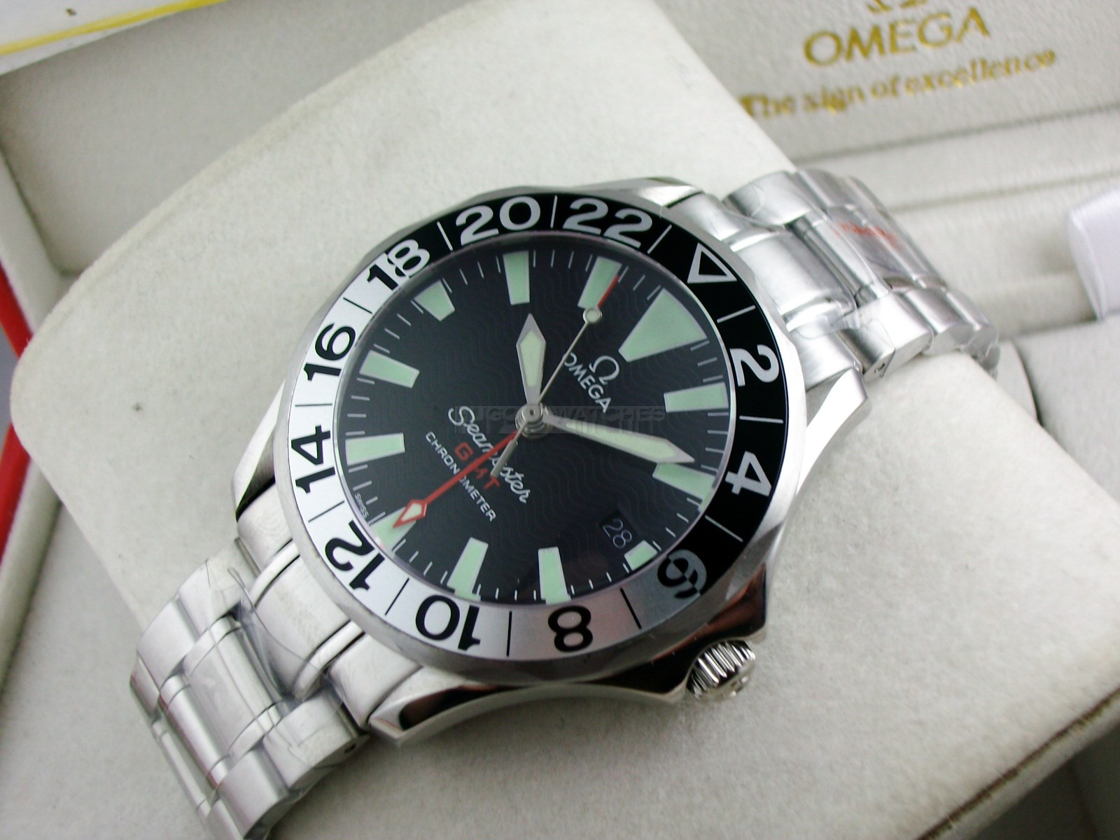 Omega Seamaster Swiss 2824 Mens Automatic Black Dial Stick Markers