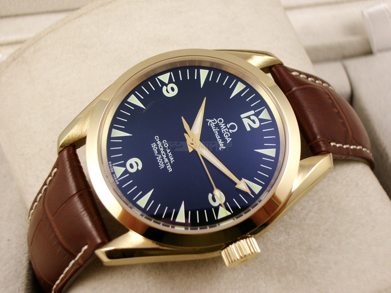Omega Seamaster Swiss 2824 Mens Automatic Blue Dial Numeral Markers Gold