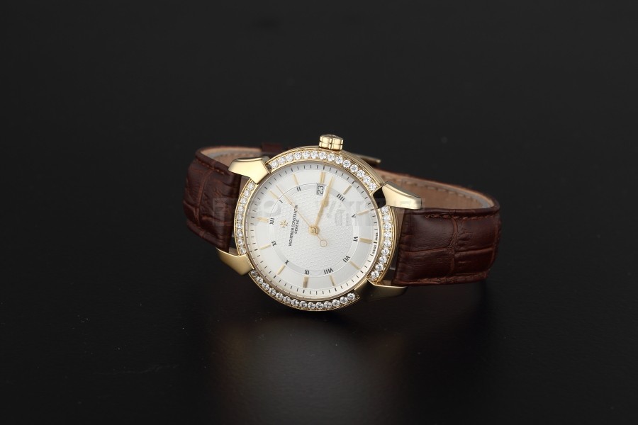 Vacheron Constantin Patrimony Swiss 2824 Automatic White Dial Stick Markers Diamond Bezel Gold 
