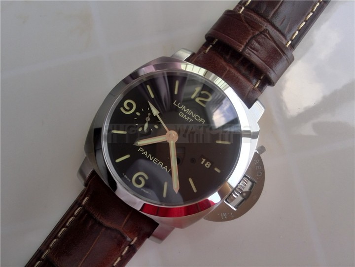 Luminor GMT 44mm Black Dial Automatic Panerai Watch Brown Leather