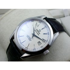 Omega Seamaster Swiss 2824 Mens Automatic White Dial Triangle Markers