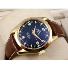 Omega Seamaster Swiss 2824 Mens Automatic Blue Dial Numeral Markers Gold