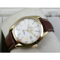 Omega Seamaster Swiss 2824 Mens Automatic White Dial Triangle Markers