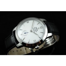 Omega Seamaster Swiss 2824 Mens Automatic White Dial Sub-Dial Numeral Triangle Markers