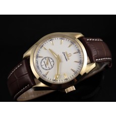 Omega Seamaster Swiss 2824 Mens Automatic White Dial Sub-Dial Triangle Markers Gold