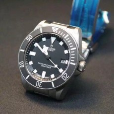 Tudor Sports 25500tn Swiss Automatic Watch Titanium Case