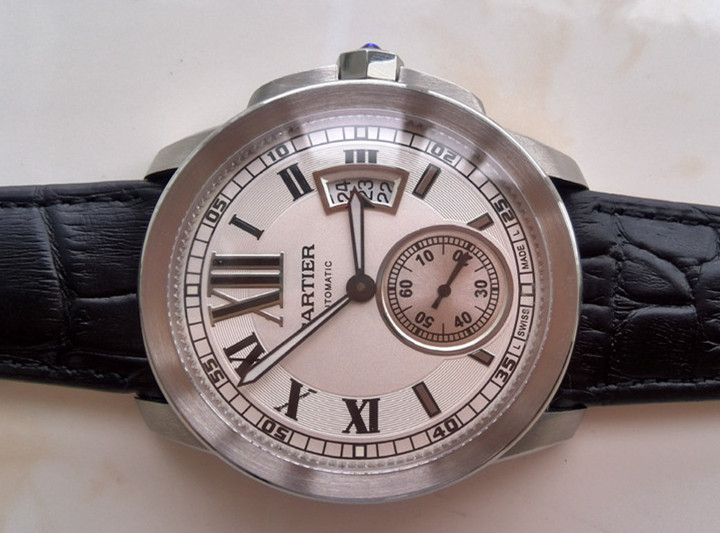Replica Cartier Calibre de Cariter watch 